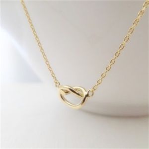 [Dainty Knot] Gold Pendant Necklace